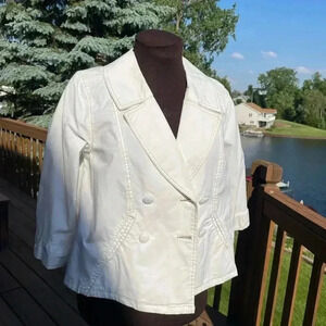 Cropped swing blazer